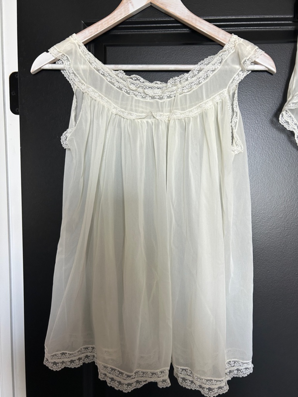 Vintage Sheer Lace Peignoir Set - Cream - Picture 8 of 8